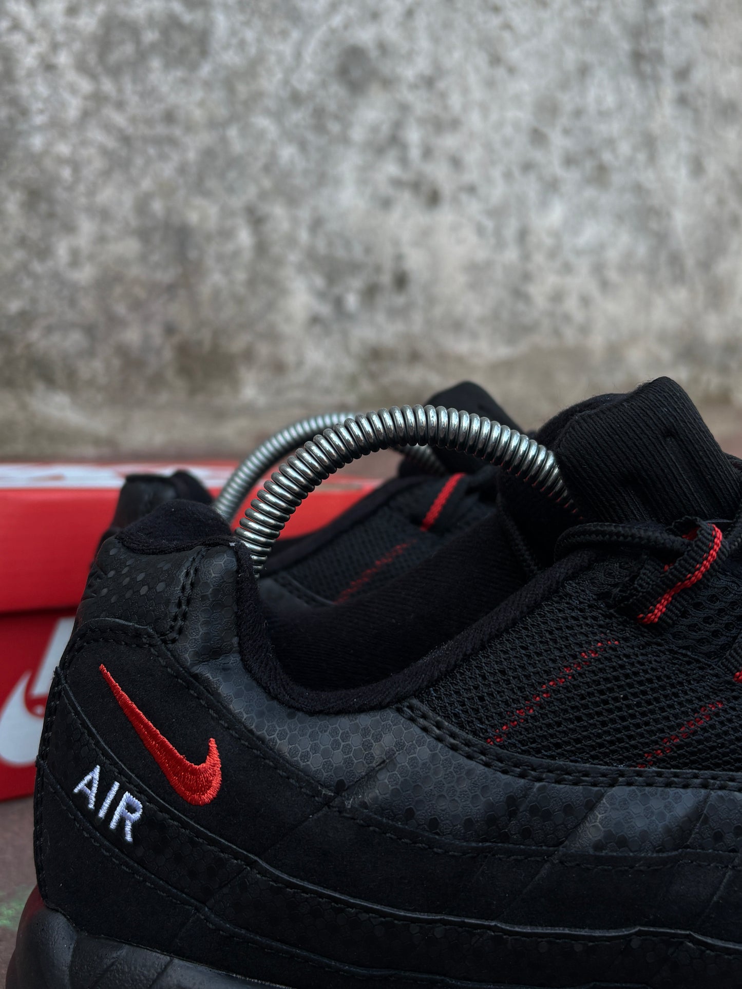 Air Max 95 black and grenred