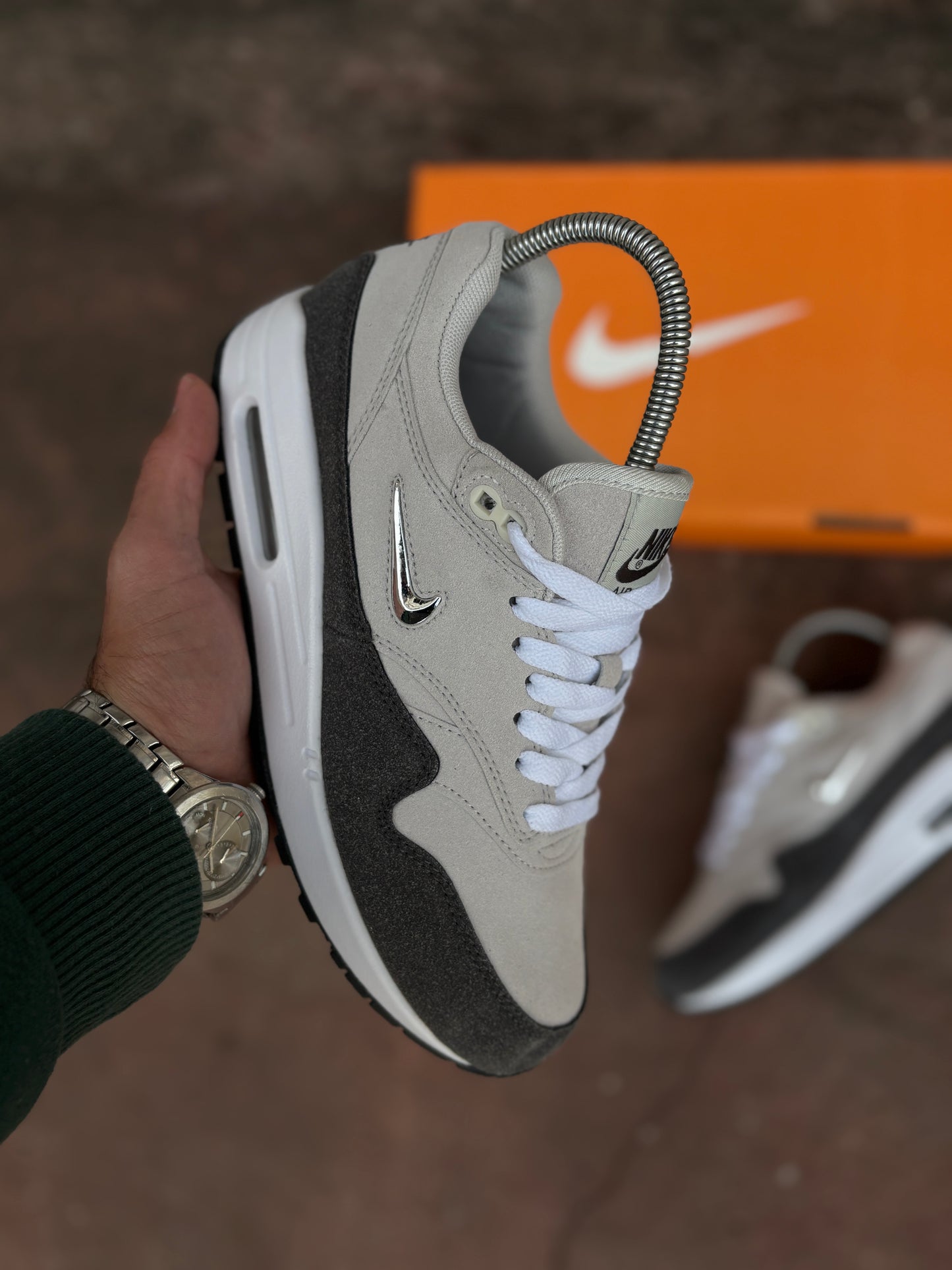 Air Max 1 grey and Brown