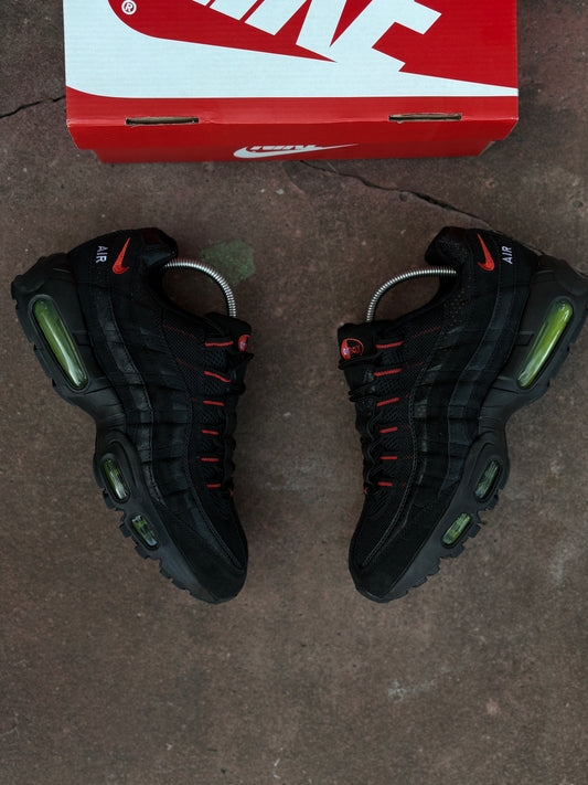Air Max 95 black and grenred
