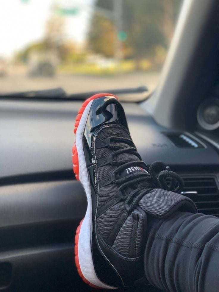 Jordan retro 11 low bred