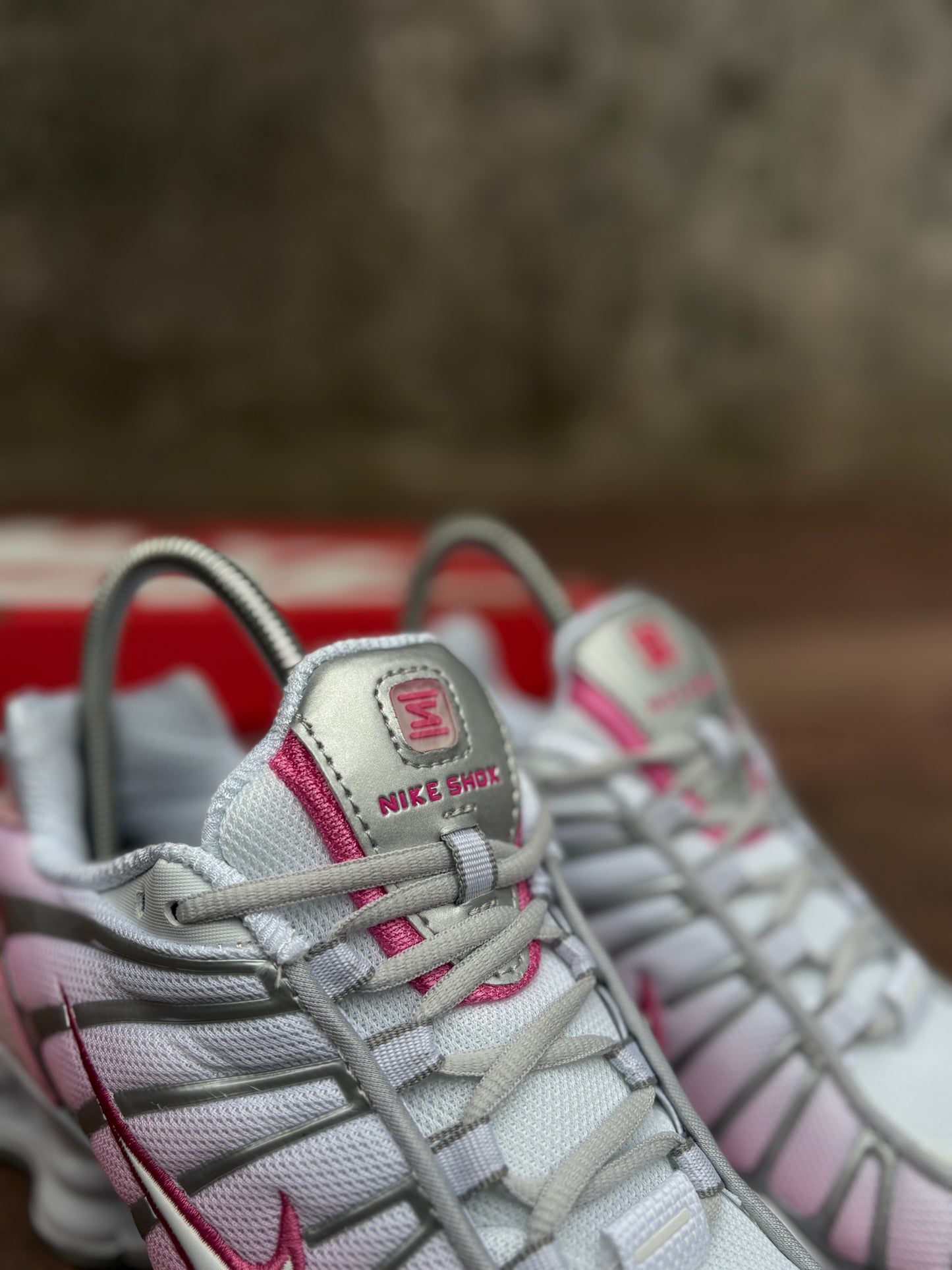 Air Max shox pink