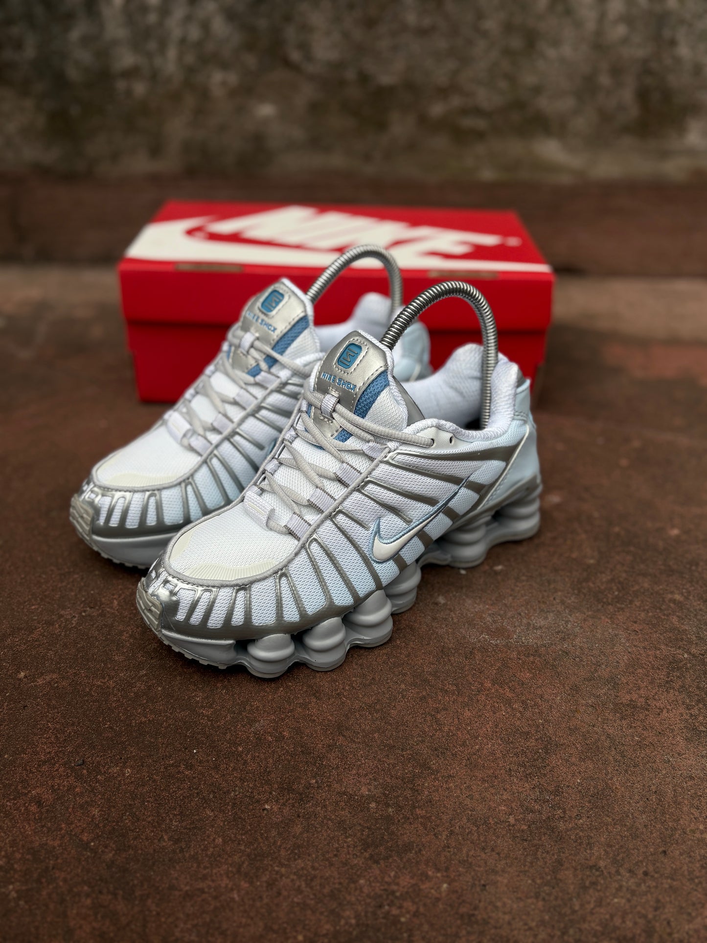 Air Max Shox grey