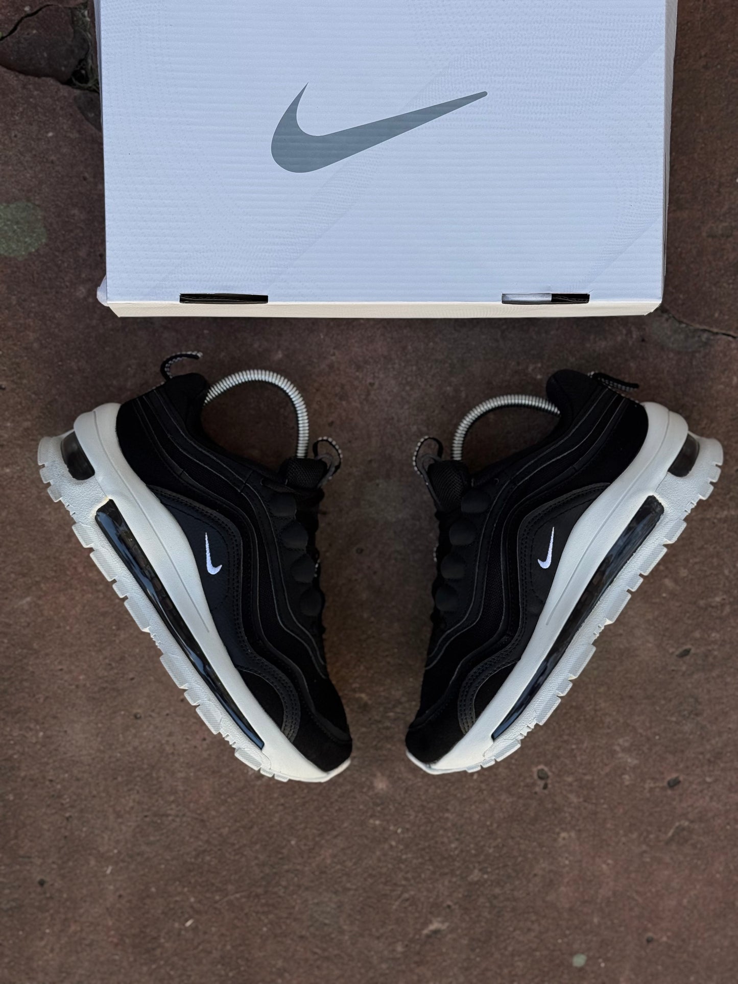 Air max 97 futura black and white